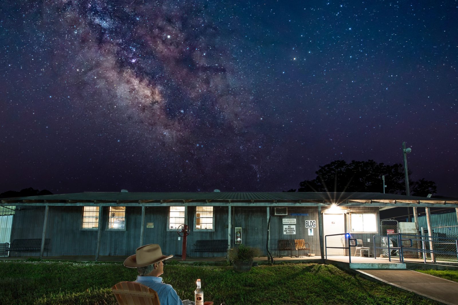 ティトーズの物語 ティトーズ ハンドメイド ウオッカ 日本